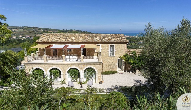 Villa Brezza Marina, private pool & sea view