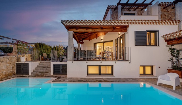Villa Brezza Mediterranea: villa in Budoni, professional disinfection