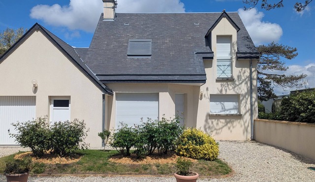 Villa BZ 1min from the sea wall and its sandy beach