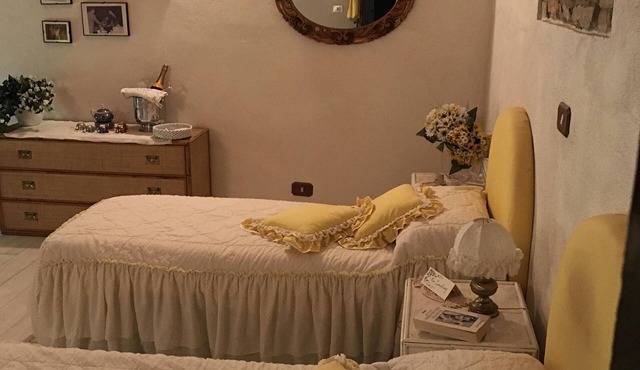 Villa Camilla. Prestigious villa in the quiet, lush Po Valley