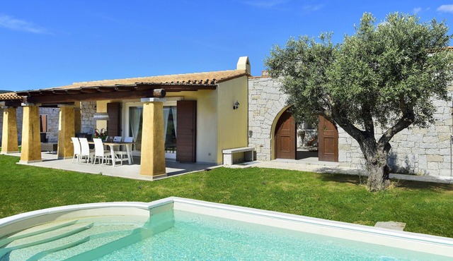 Villa 'Campidano' with Private Pool, Wi-Fi and Air Conditioning