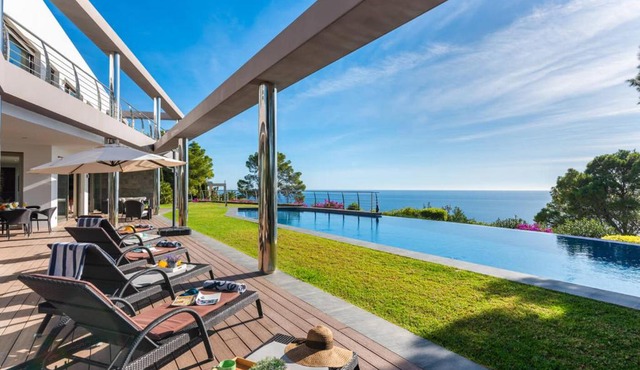 Villa Campomanes - PlusHolidays