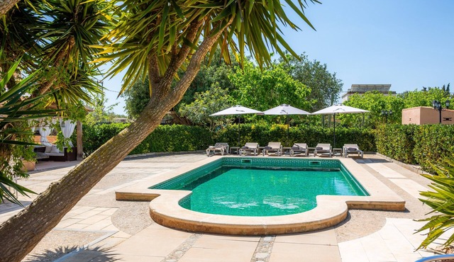 Villa "Can Rosillo" with Wi-Fi, Garden, Treehouse, Terraces & Pool
