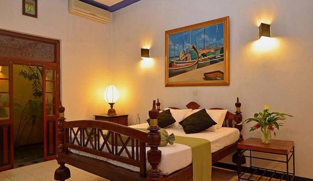 Villa Capers