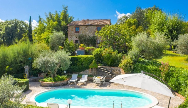 Villa Caporlese Large Private Pool, WiFi