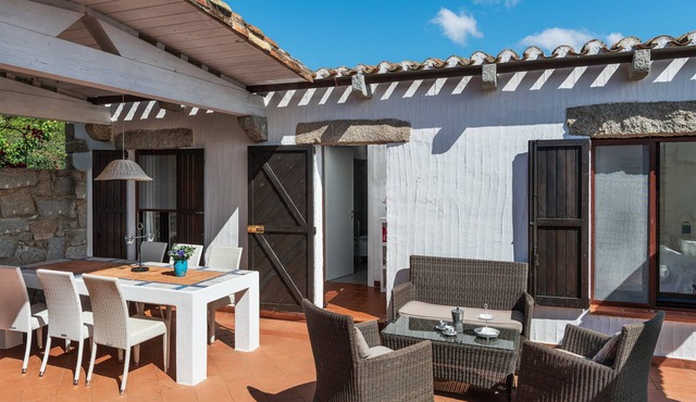 Villa 'Casa 14' with Sea View, Private Terrace and Air Conditioning