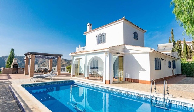 Villa "Casa Silencio" with Sea View, Private Pool & Wi-Fi