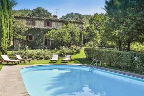 Villa Casanova by Mmega