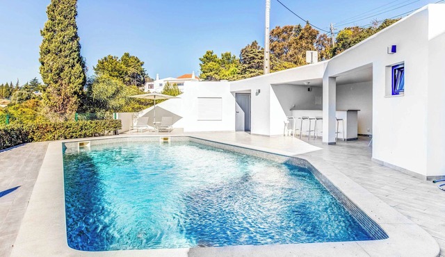 Villa Centeanes - Five Bedroom Villa, Sleeps 10
