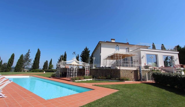 Villa Certaldo Summar