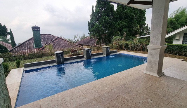 Villa ChavaMinerva Aries Ciater with Private Pool