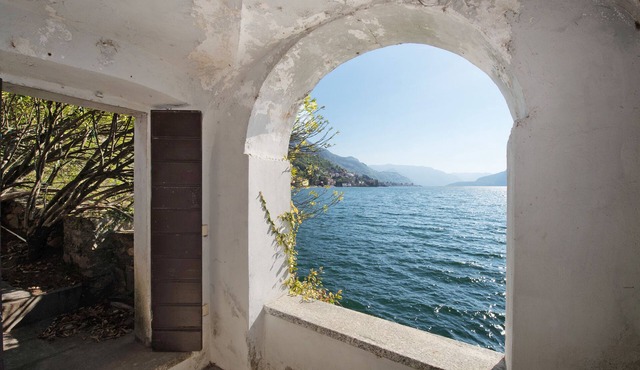 Villa "Cicci e Sandro" with Lake & Mountain View, Garden, Terrace, Balcony & Wi-Fi
