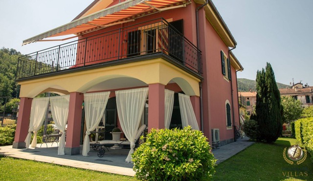 Villa Cinqueterre, few km away from Ligurian sea