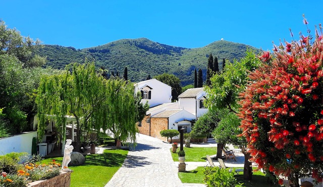 Villa Claire Corfu: a Green Hideaway|Total Privacy close to Coastal Resort