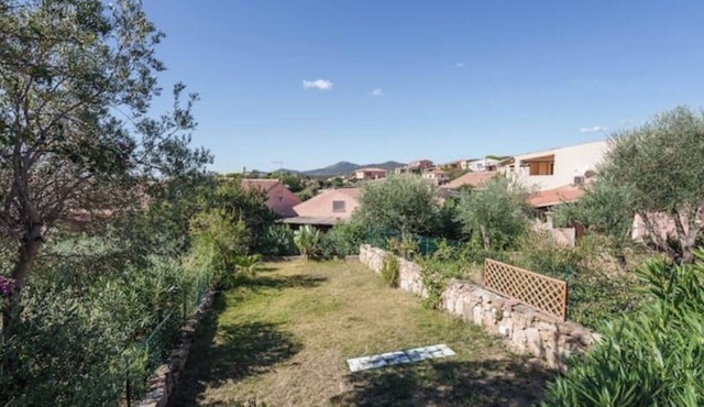 Villa Cleopatra - Elegance and Relaxation at Two Steps from the Sea of Baia Caddinas