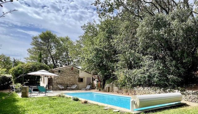 Villa Climatisé "Le Hameau des Deux Cyprès" à Gordes, Piscine, Fibre Optique
