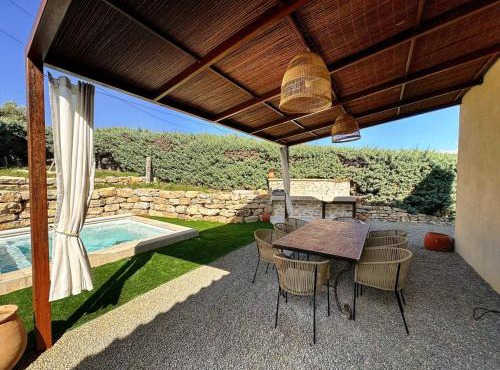 Villa climatisée avec piscine, 6 pers, Aups à pied
