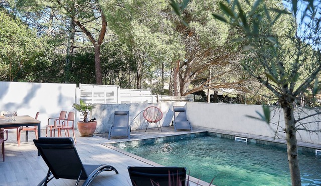 Villa Comète - Maison de famille avec piscine sous la pinède