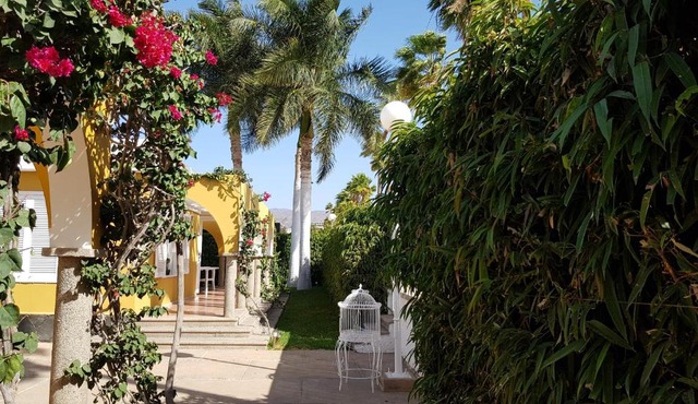 VILLA CON ENCANTO
