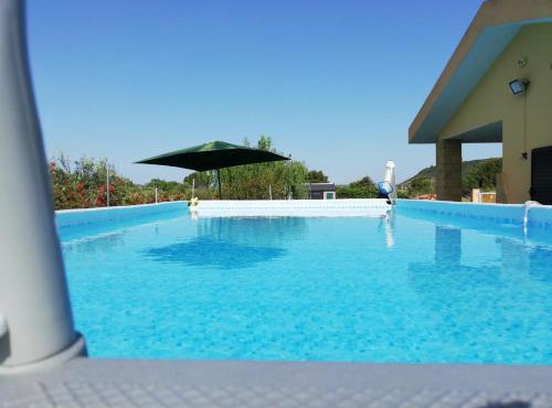 Villa con piscina "Su Conte"