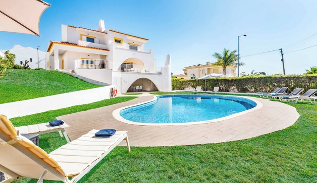 Villa Corcovada - Four Bedroom Villa, Sleeps 8