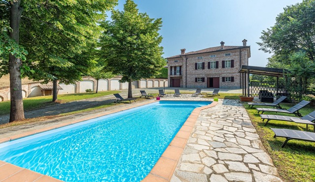 VILLA CORNELIA, ENTIRE VILLA WITH PRIVATE POOL