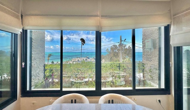 Villa Corniche vue mer et Piscine Chauff e