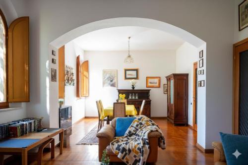 Villa d'Este - Historic City Villa with WiFi & Air Conditioning