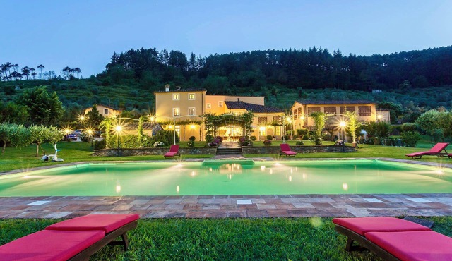 VILLA DALIA - Eight Bedroom Villa, Sleeps 19