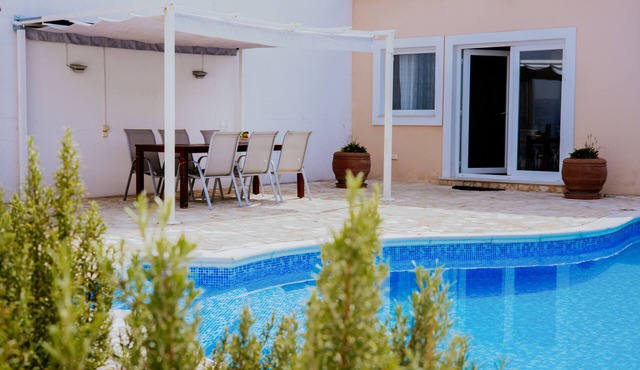 VILLA DALLA SPLIT With Swimming Pool