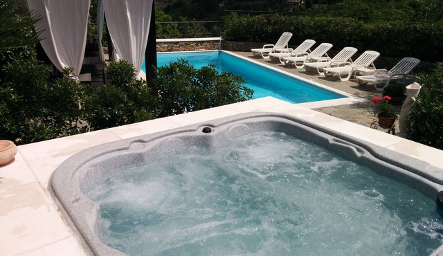 Villa Daphne Pool and Jacuzzi near the sea and Portofino citra 010002-LT-0001