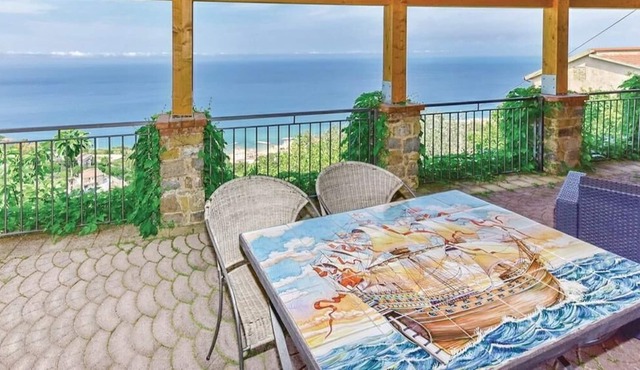 Villa De Charme with terrace overlooking the sea