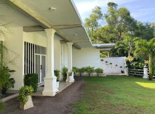 Villa De'YuLee