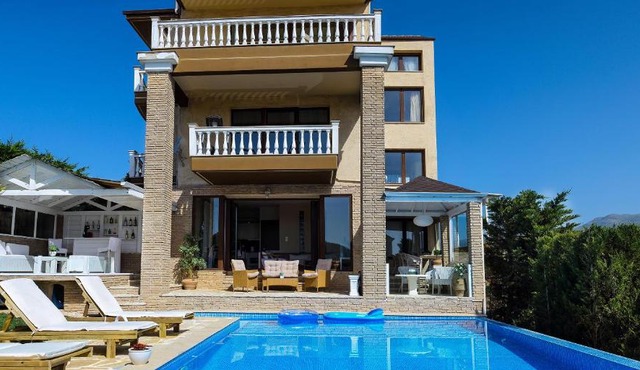 Villa Deluxe Sight