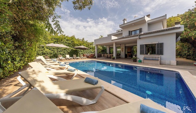 Villa Diagonal - Six Bedroom Villa, Sleeps 12