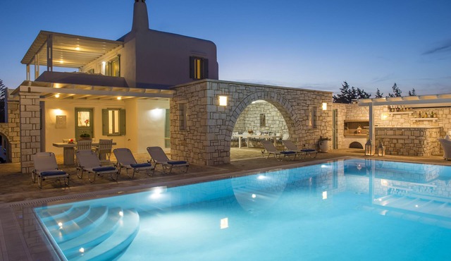 Villa Dionysos - villa with sea view,outdoor pool,bar and barbecue!