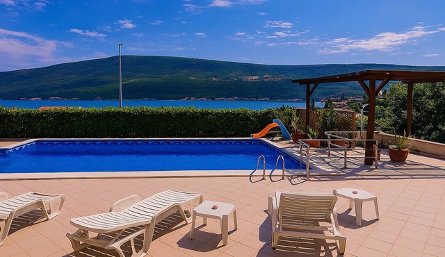 Villa Djenovici with pool