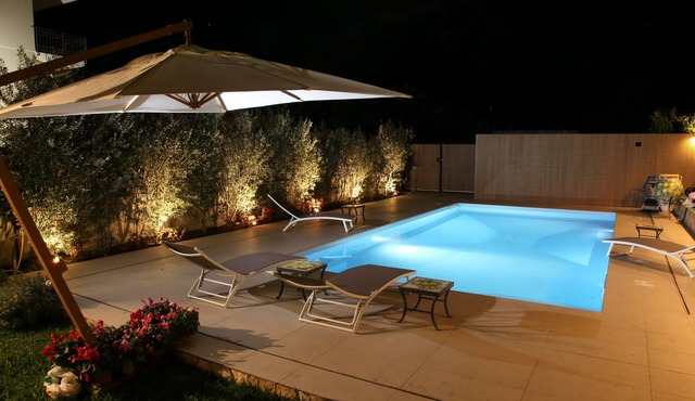 Villa 'Domus Aurige' with Sea View, Wi-Fi and Air Conditioning