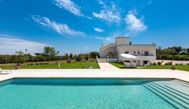 Villa Donna Sofia by Perle di Puglia