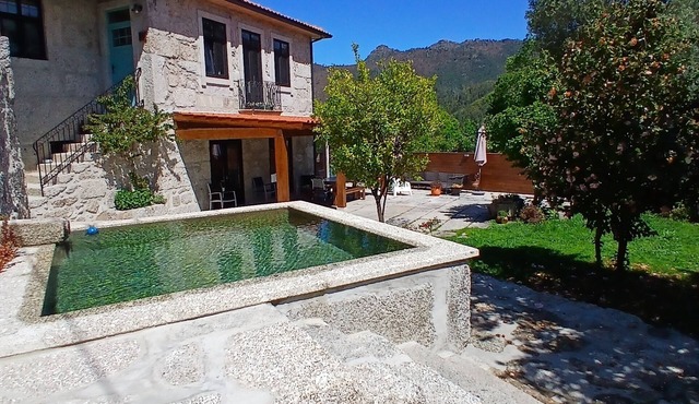 Villa Dos Santos - Gerês Country House, with mountain views