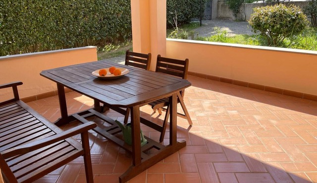 Villa Duomo Mare – Entire Private Home with Garden and Terrace, Walk to Center