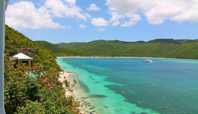 Villa Eau Claire - Magens Bay Affordable Beachfront Villa