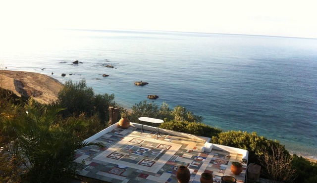 Villa Efelli: Beautiful seafront traditional Greek style villa, Ionian Coast