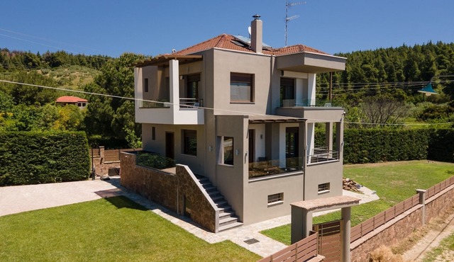 Villa Efmaria by TravelPro Services