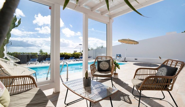 Villa "El Ancla" with Sea View, Private Pool and Wi-Fi