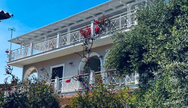 Villa Eleni - Open plan Suite (Ground Floor)