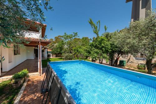 Villa Eleonora Residence App to 4