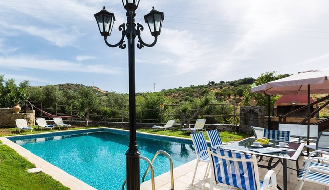 Villa Eleutheria, a cozy and private retreat with an outdoor Pool and Jacuzzi.