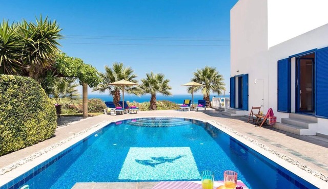 Villa Elysium - Three Bedroom Villa, Sleeps 6