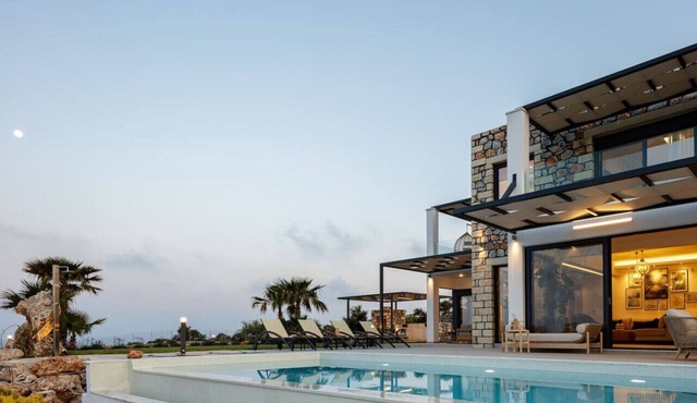 Villa Empire Ultimate Luxury villa with heated pool